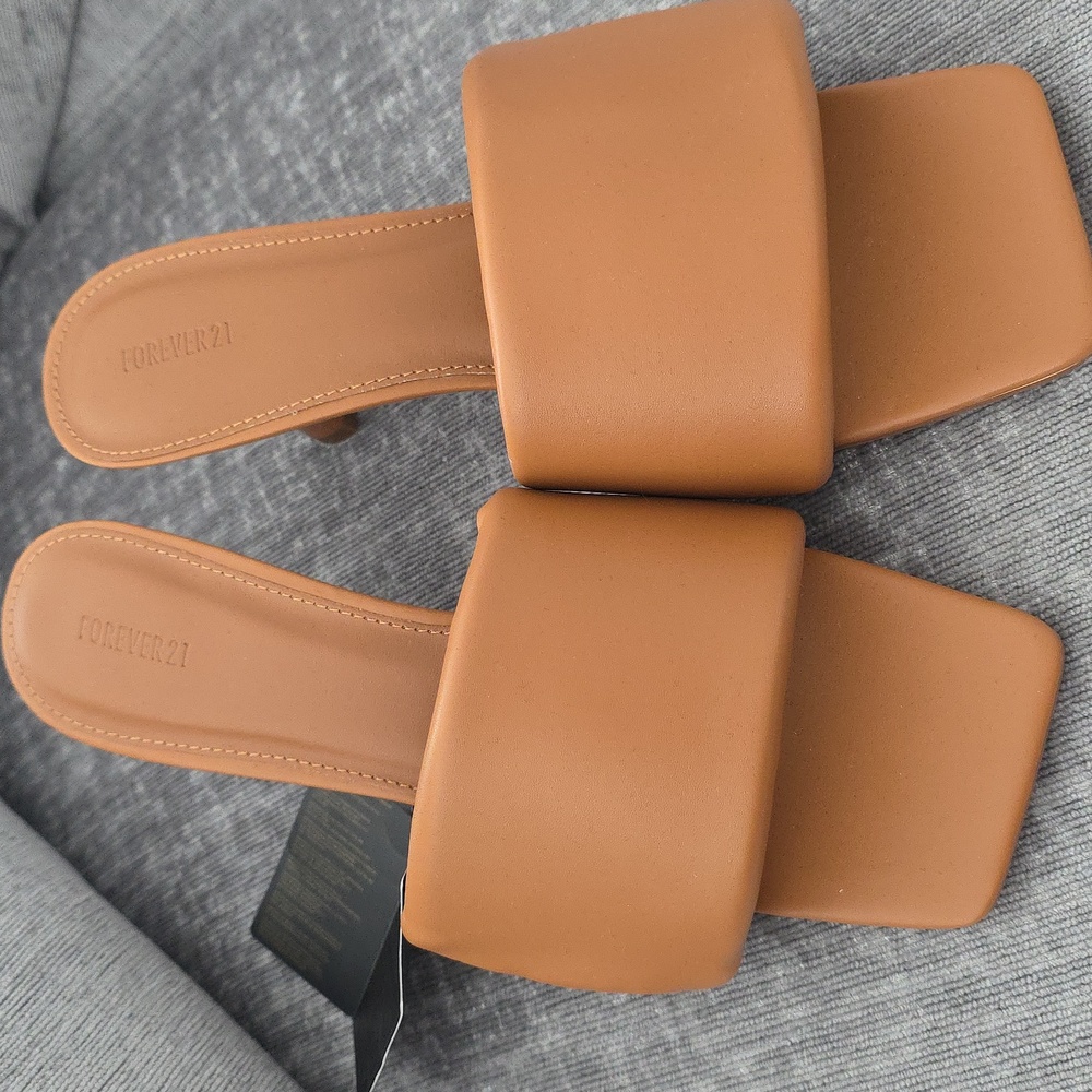 Forever 21 Brown Mules Sz 9